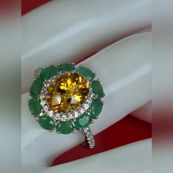 925 Sterling Silver Ring with Natural Citrine 8x10mm & Emerald Gems - Picture 7 of 7